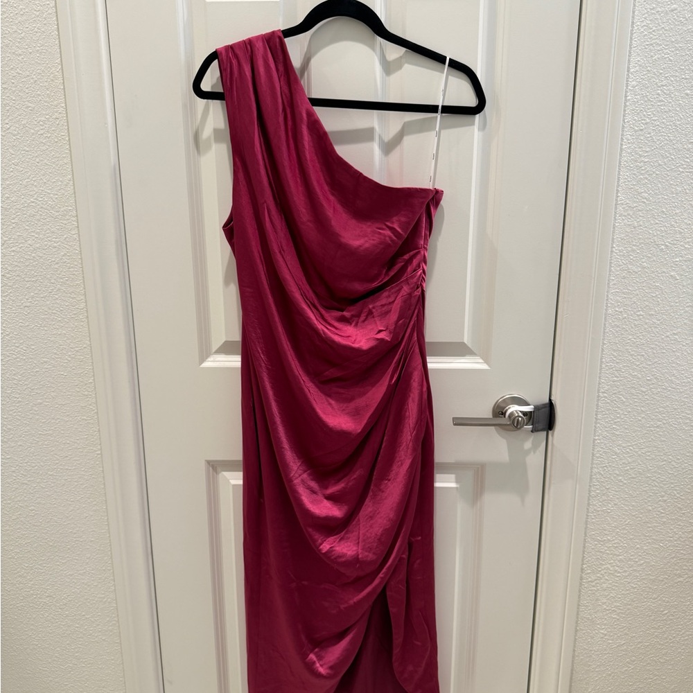 Elegant One-Shoulder Pink Dress